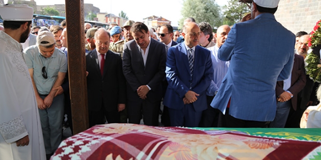 AK Parti Erzurum Milletvekili Aydemir'in acı günü