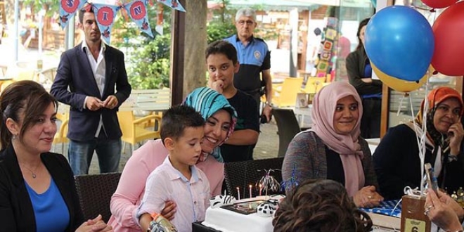 Şehidin çocuğuna doğum günü sürprizi