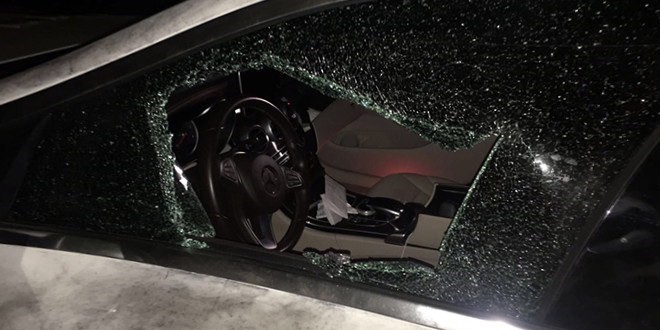 AK Parti �l�e Ba�kan�n�n arac�na sald�r�