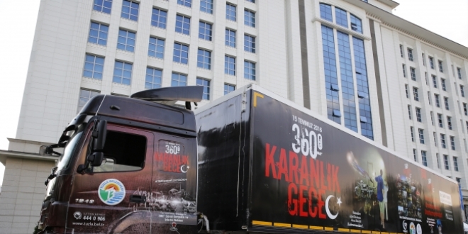 '360 derece, karanlık gece' tırı Bayburt'ta