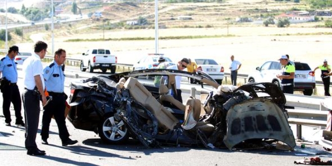 Kayseri'de kaza... 4 üniversiteli hayatını kaybetti