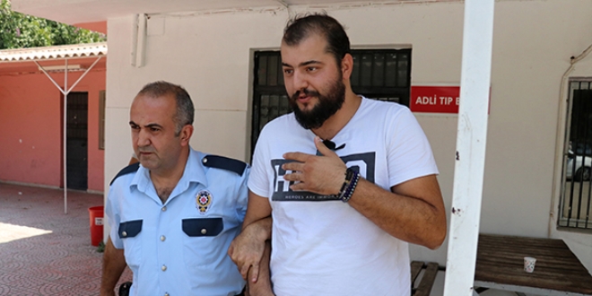 'Hero' tişörtüyle sınava giren kişi gözaltına alındı