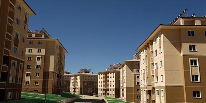 İlk yarıda 654 bin kişi 'ev'lendi