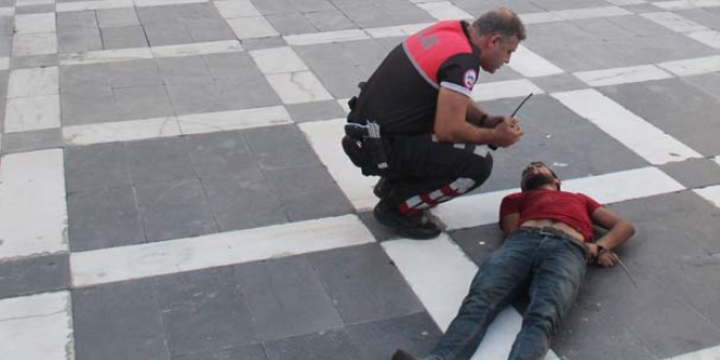 Şanlıurfa'da alkollü gençler bıçakla dehşet saçtı