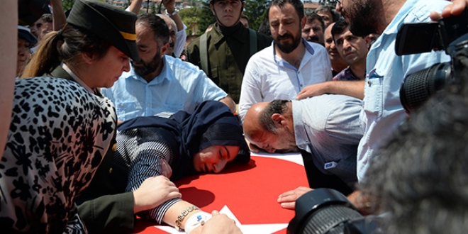 Şehit Astsubay Akdağ son yolculuğuna uğurlandı