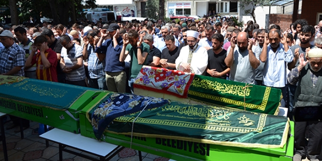 �znik G�l�'nde bo�ulan 4 ki�i topra�a verildi