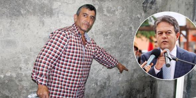 Belediye başkanının üzerine dışkı attı