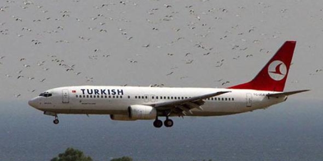 Uçağın motoruna kuş girince uçuş iptal edildi