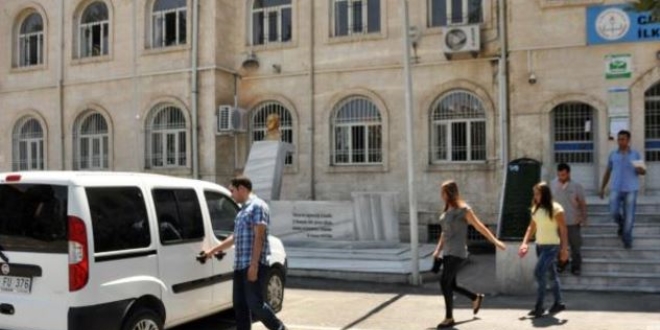 Başkasının yerine sınava giren 26 kişi gözaltında