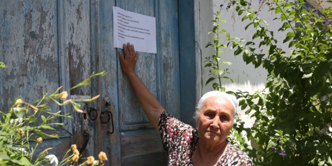 Evini soyan h�rs�za kap�s�na ast��� mektupla seslendi