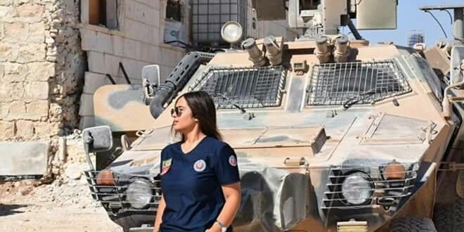 El Bab'da T�rk sa�l�k g�revlisi, sosyal medyada trend oldu