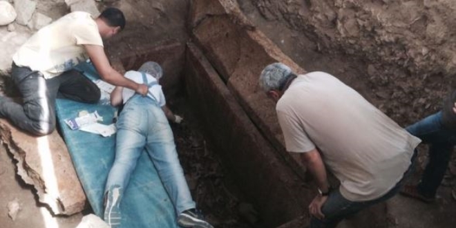 Balıkesir'de 2 bin 500 yıllık lahit ortaya çıktı