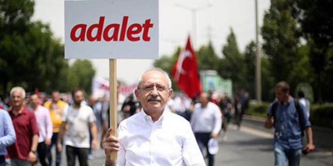 Zafer Bayramı'nda 'Adalet Kurultayı'