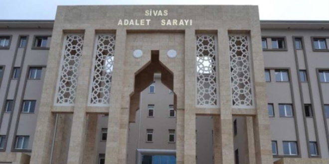 Sivas'ta tutuklu sanklardan 2 eski retmen tahliye edildi