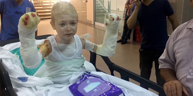 Y�rek s�zlatan kare... 15 ya��nda, 31 ameliyat ge�irdi