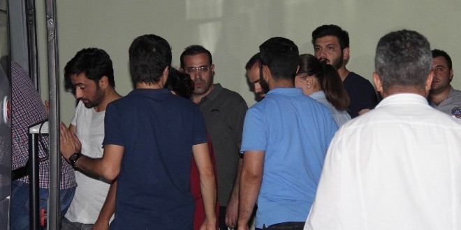 Amasya'da FETÖ'den ihraç olan öğretmenler dahil 6 kişiye gözaltı