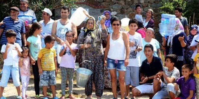 Bodrum'da yaz ortasnda vatandalar susuz kald