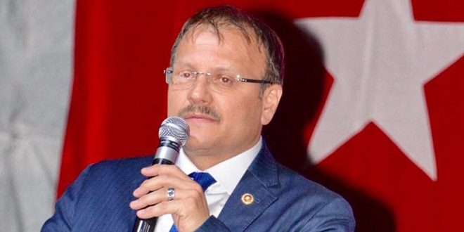 'Ben kefenimi giydim de çıktım.' diyen bir siyasi lider var'