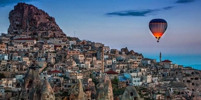 Kapadokya'n�n zirvesi: U�hisar