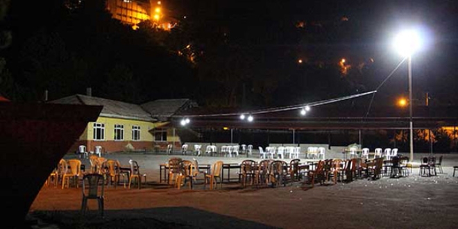 D���nde silahl� kavga: 4 yaral�, 1 g�zalt�