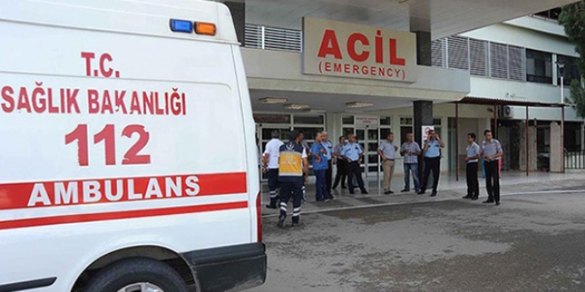 Antalya'da jet skiye bal bot devrildi: 1 l,1 yaral