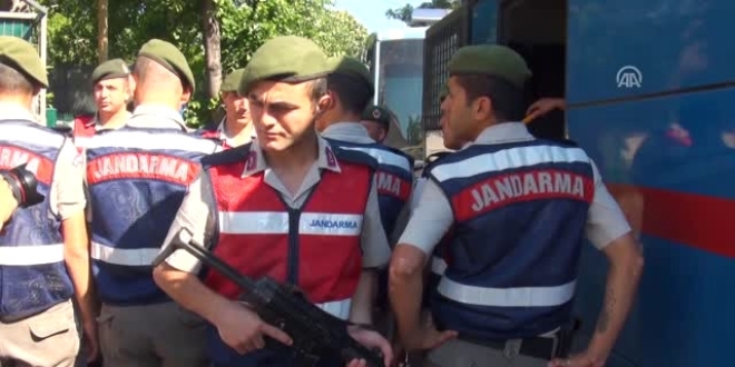 İl Jandarma Komutan Vekili, valinin telefonlarına çıkmamış