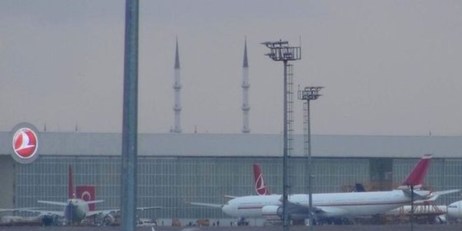 Uçakta şeker komasına giren yolcu hayatını kaybetti