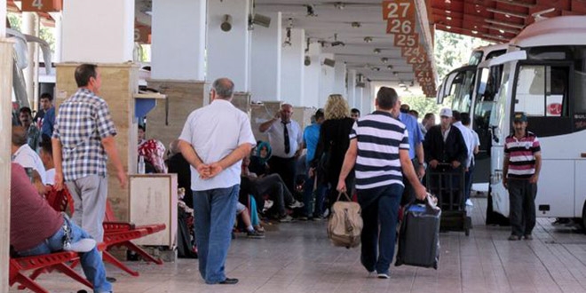 Otobüs biletlerinin yüzde 80'i tükendi
