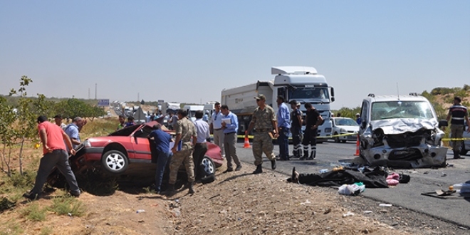 Gaziantep'te trafik kazas: 5 l, 2 yaral