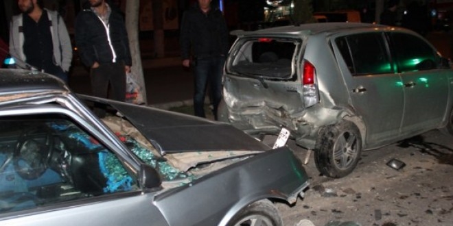 zmir'de zincirleme trafik kazas : 6 yaral