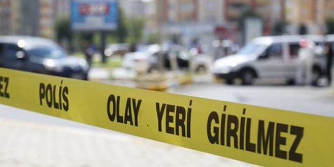 Eski kar�s�n� vurup intihar giri�iminde bulundu