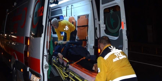 Kocaeli'de trafik kazas�: 8 yaral�