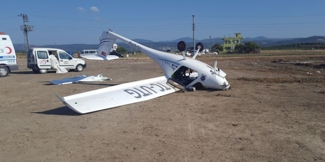 �anakkale'de "Troy Air Fest"te u�ak kazas�: 1 yaral�
