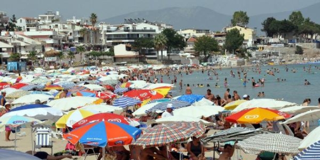 Didim'de havuza giren 6 ya��ndaki �ocuk bo�uldu