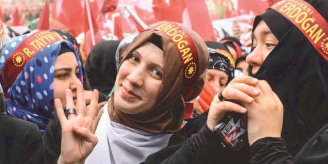 AK Parti kadınlar için harekete geçti