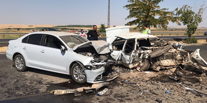 Diyarbakır'da trafik kazası: 3 ölü, 1 yaralı