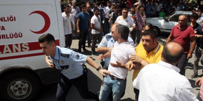 Yol kavgas�nda midib�s �of�r�n� vurdular!