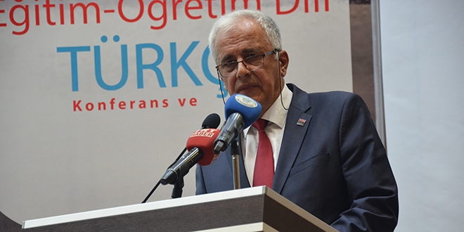 'Bugünkü biçimiyle Türkçe bile bulamayacağız'