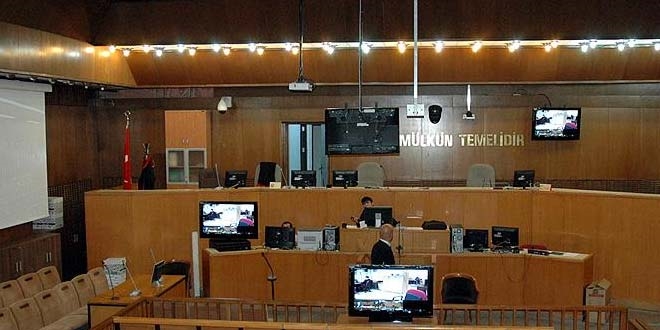 'Yaşar müdür kelepçelerini çözmemizi istedi'