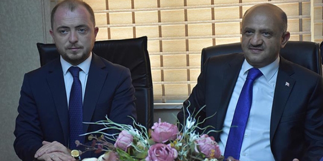 'Teşkilatlar liderin arkasındaki isimsiz kahramanlardır'