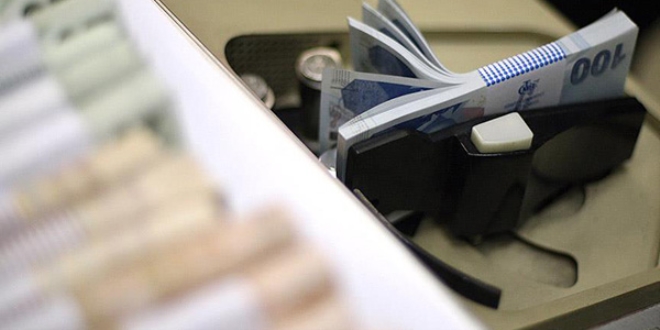 Doğum yardımı alacakları hesaplara yatırıldı