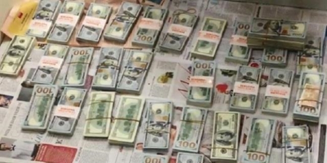 FETÖ'nün 34 kasasından servet ele geçirildi