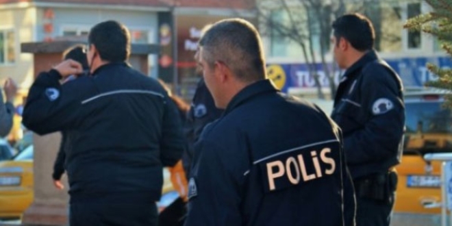 SGK görevlisi diye dolandırıcılık yapan 3 kişi tutuklandı