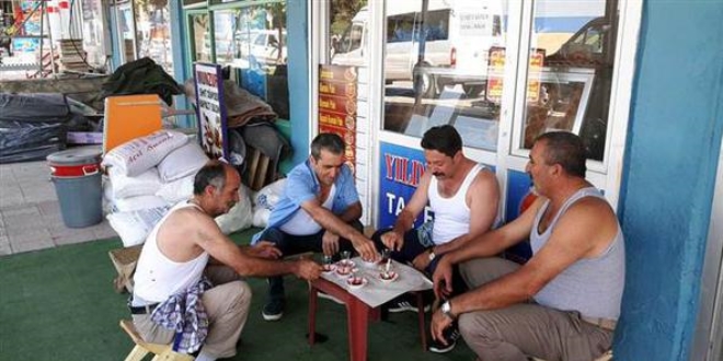 CHP'li ba�kandan atletli payla��m