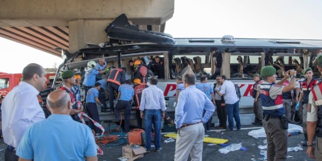 Ankara'da otobs kazas: 6 l, ok sayda yaral