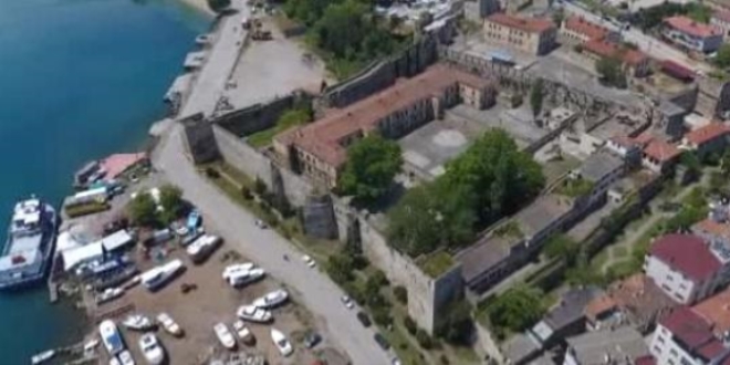 Tarihi cezaevini iki ayda 100 bin kişi ziyaret etti