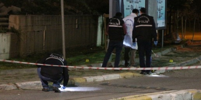Polis, dur ihtarına uymayan araca ateş açtı: 1 ölü