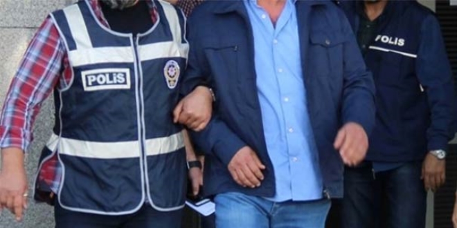 stanbul'da 'ByLock' kullanan 9 eski polis tutukland