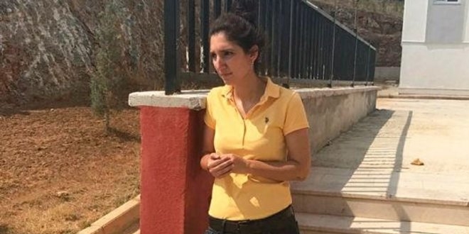 Kadın öğretmen ve öğrencileri darp eden 4 kişi tutuklandı