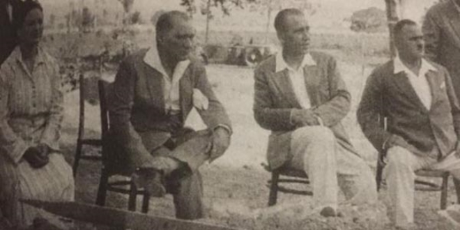 Atatürk'ün bu fotoğrafı sosyal medyayı salladı